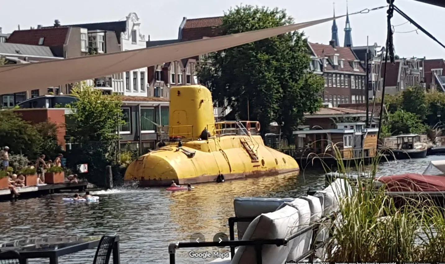 Bickersgracht Garden (Yellow Submarine)